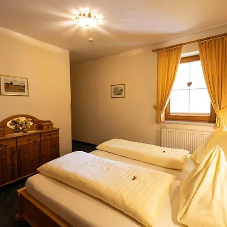 Appartementhaus Olympia Schloessl * Neustift im Stubaital