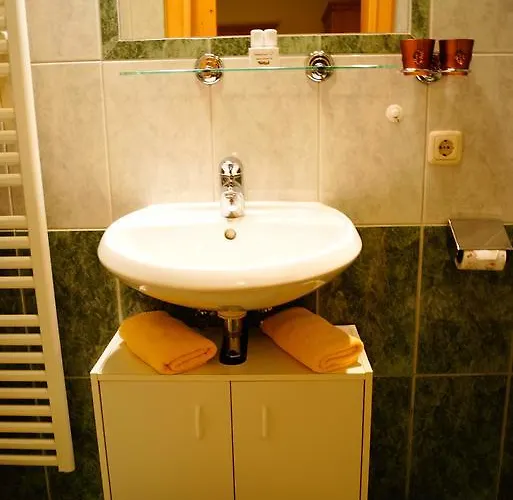 Appartementhaus Olympia Schloessl * Neustift im Stubaital