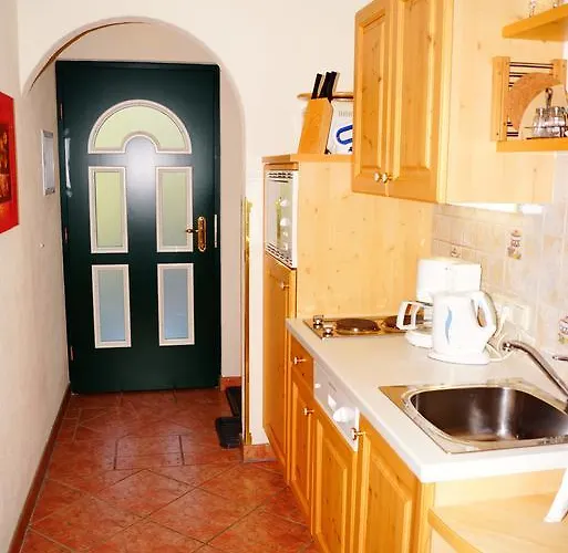 Appartementhaus Olympia Schloessl * Neustift im Stubaital